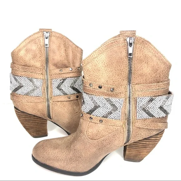 Not Rated Tan Ankle Boots with Bow and Studs/ brand new - Picture 8 of 8